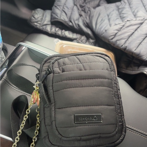 Reebok Black Quilted Crossbody Bag - Picture 1 of 3